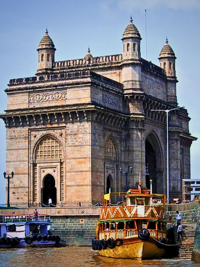 Top 10 Mumbai Attractions That Will Make Your Jaw Drop